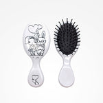 Cute Couple Colouring-in Mini Oval Paddle Brush For Children With Markers
