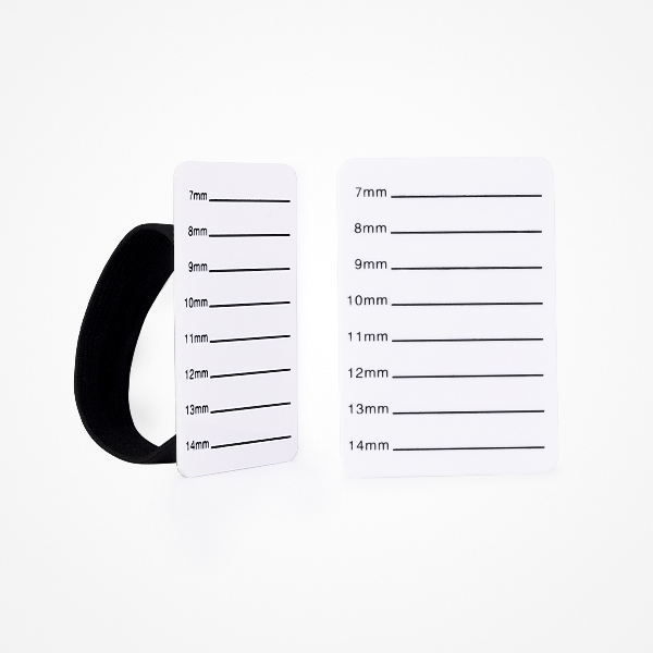 Bracelet for eyelash extensions